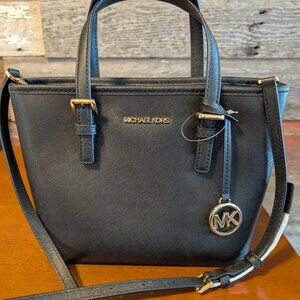 NWT Michael Kors Jet Set tote bag